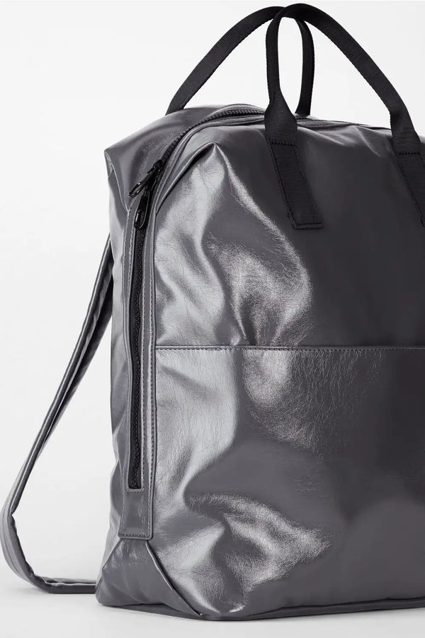 The Minimalist Backpack