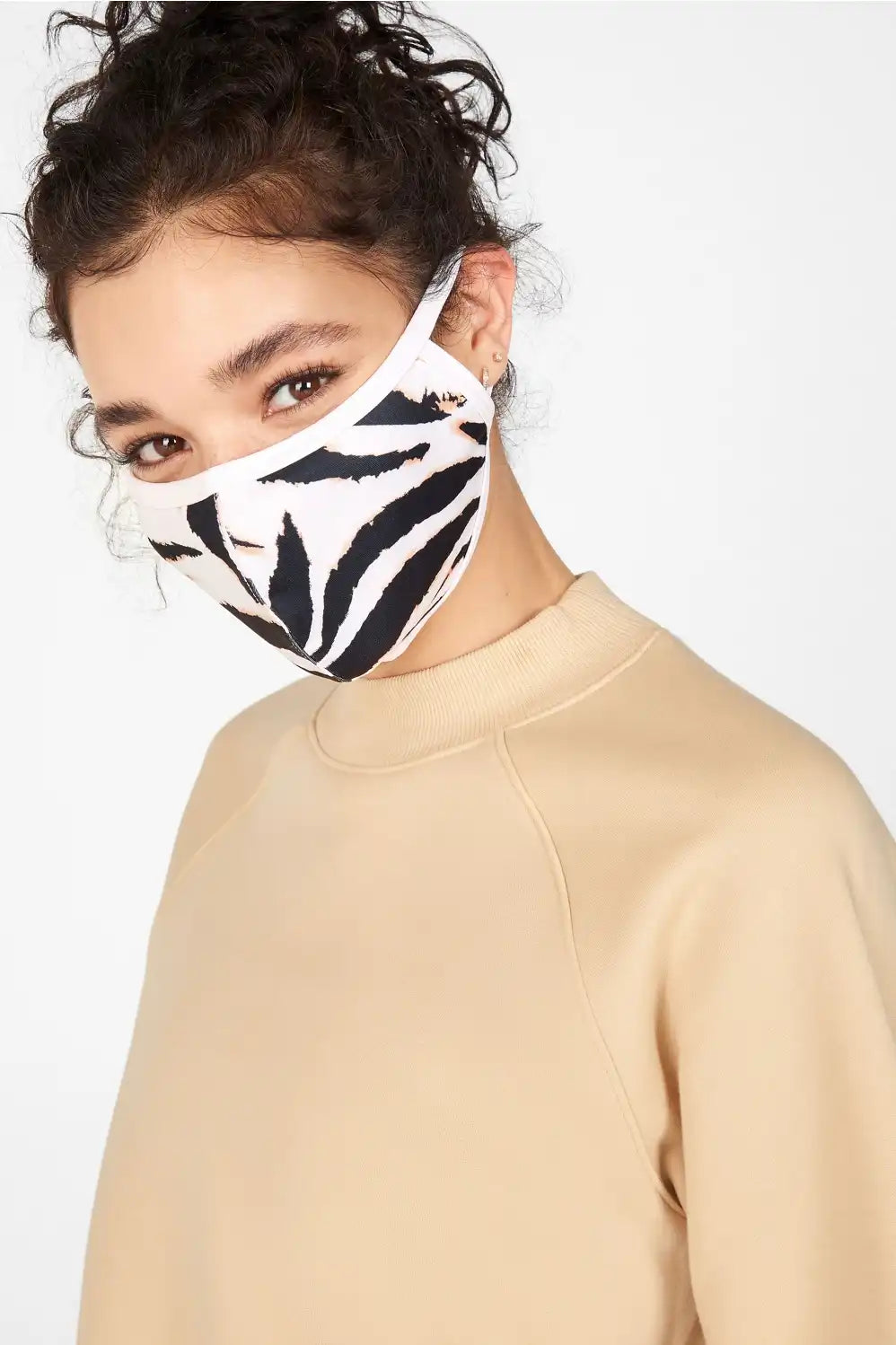 The Solidarity Mask Secondary image