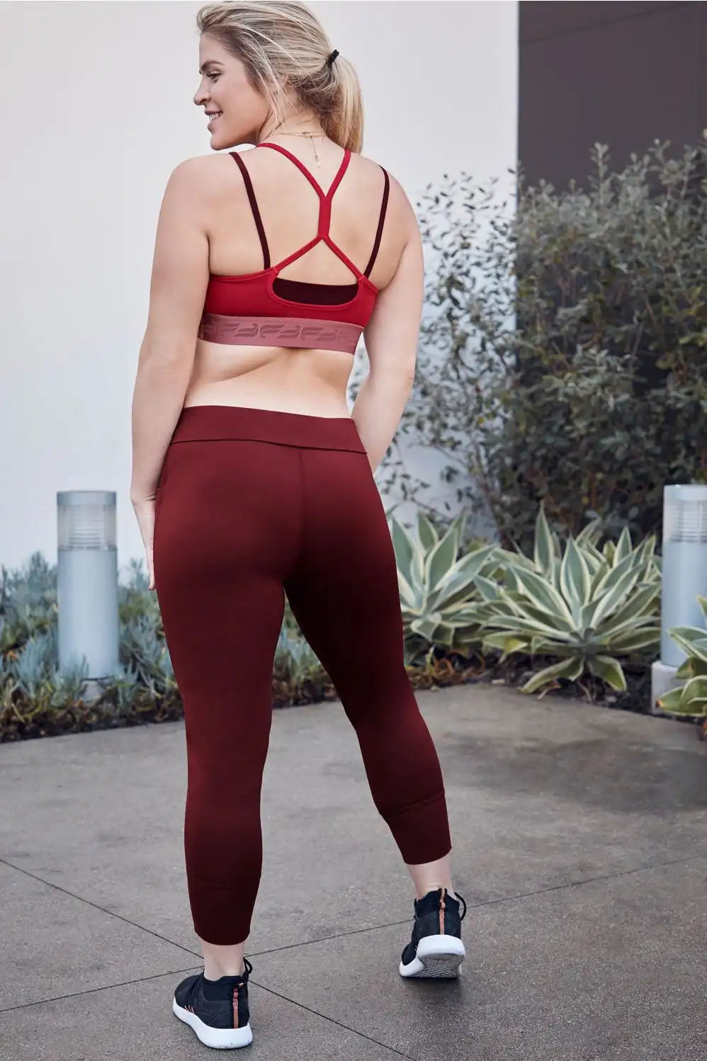 Poppy Seamless Sports Bra