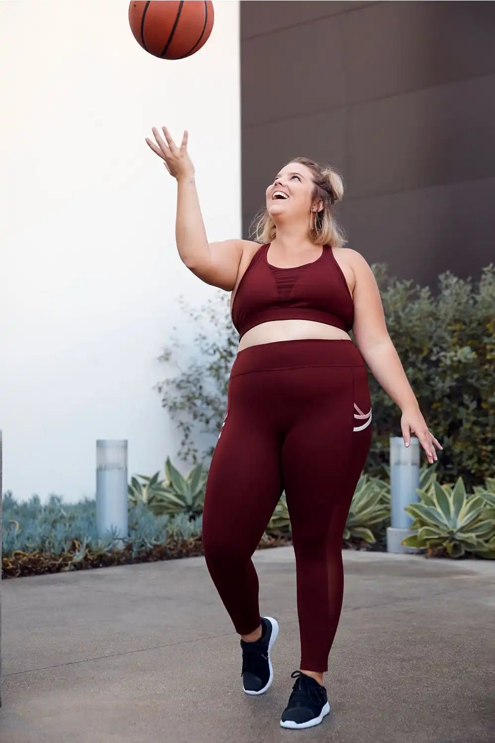 Zoe High Impact Sports Bra IV