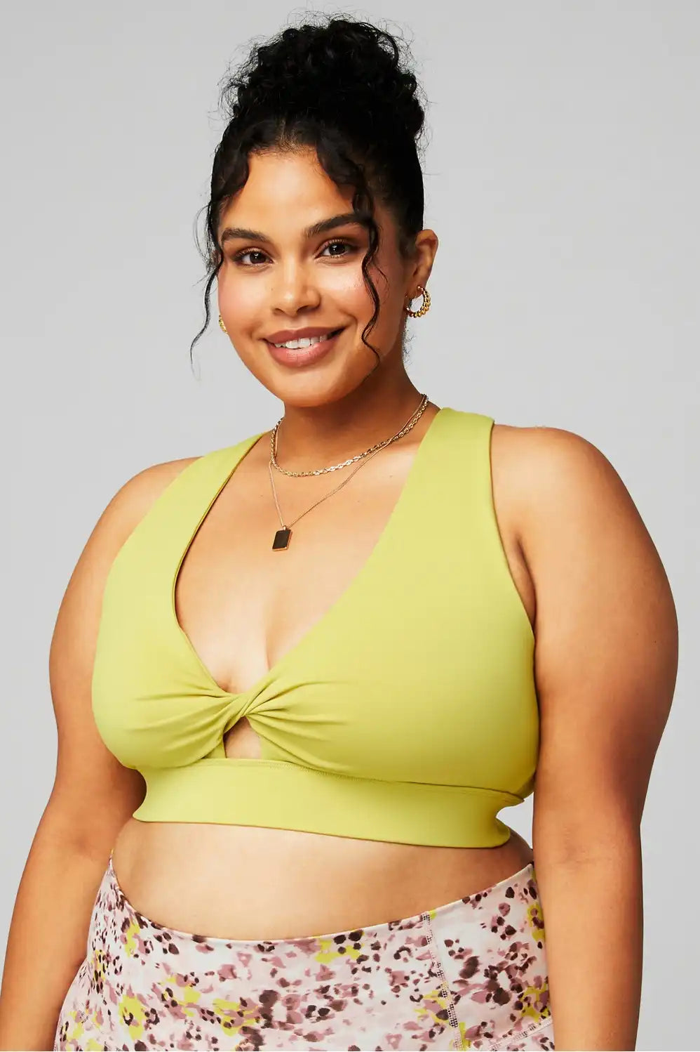 Oasis Twist Medium Impact Sports Bra