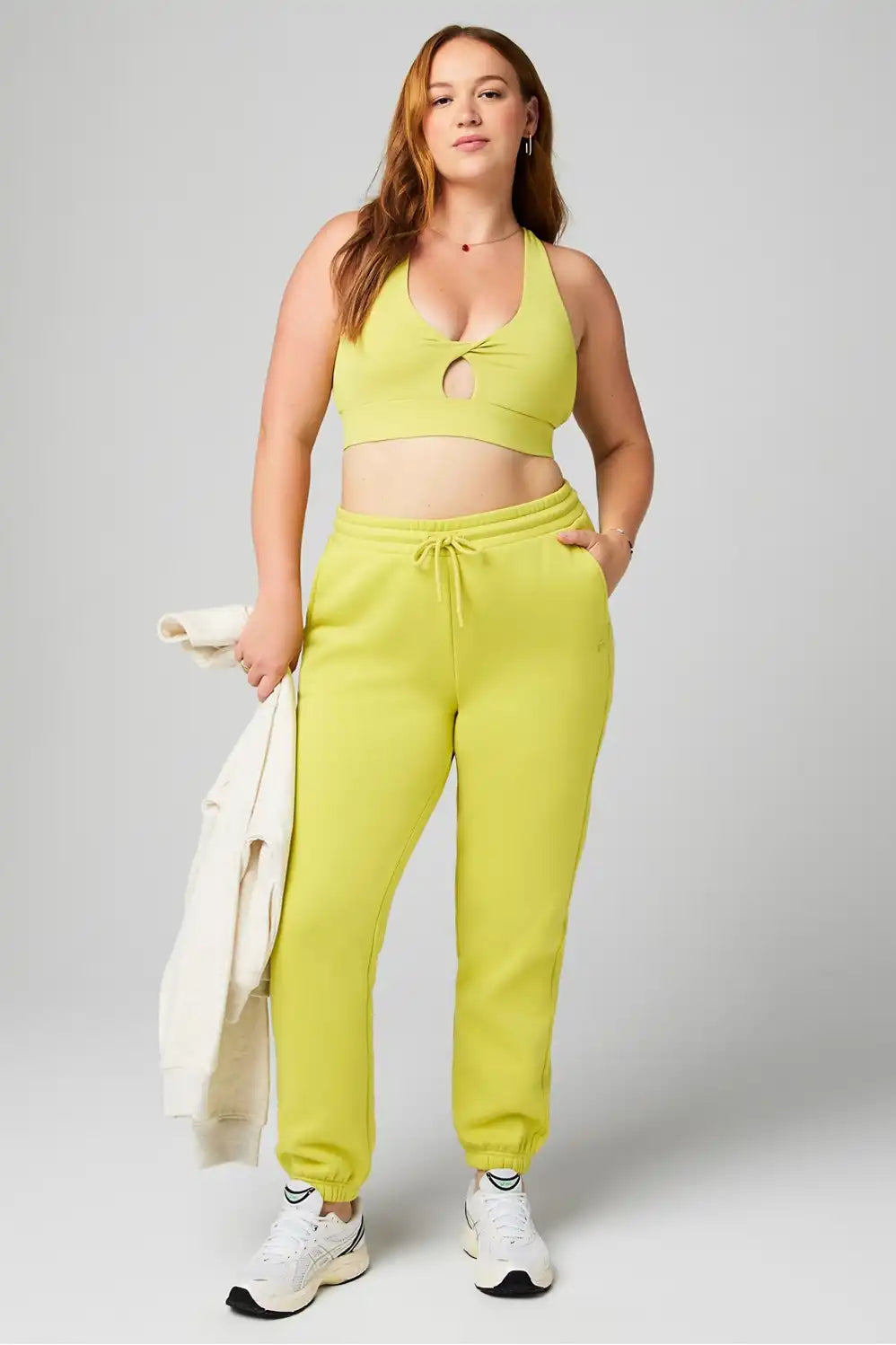 Oasis Twist Medium Impact Sports Bra Secondary image