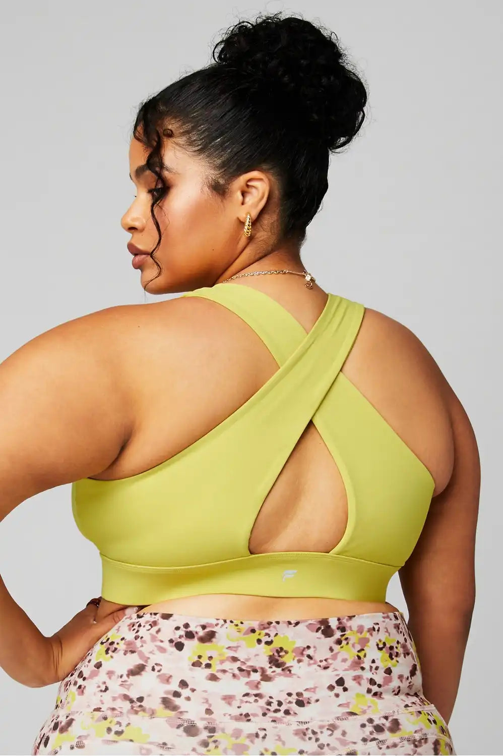 Oasis Twist Medium Impact Sports Bra