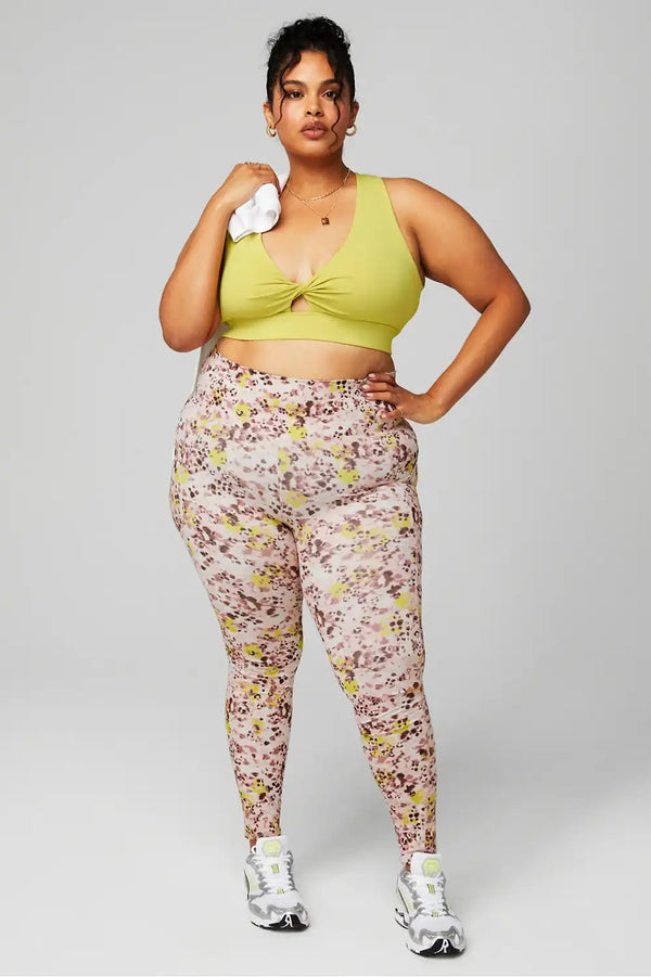 Oasis Twist Medium Impact Sports Bra