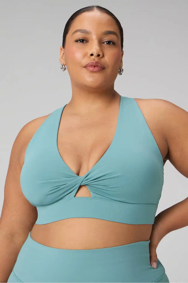 Oasis Twist Medium Impact Sports Bra