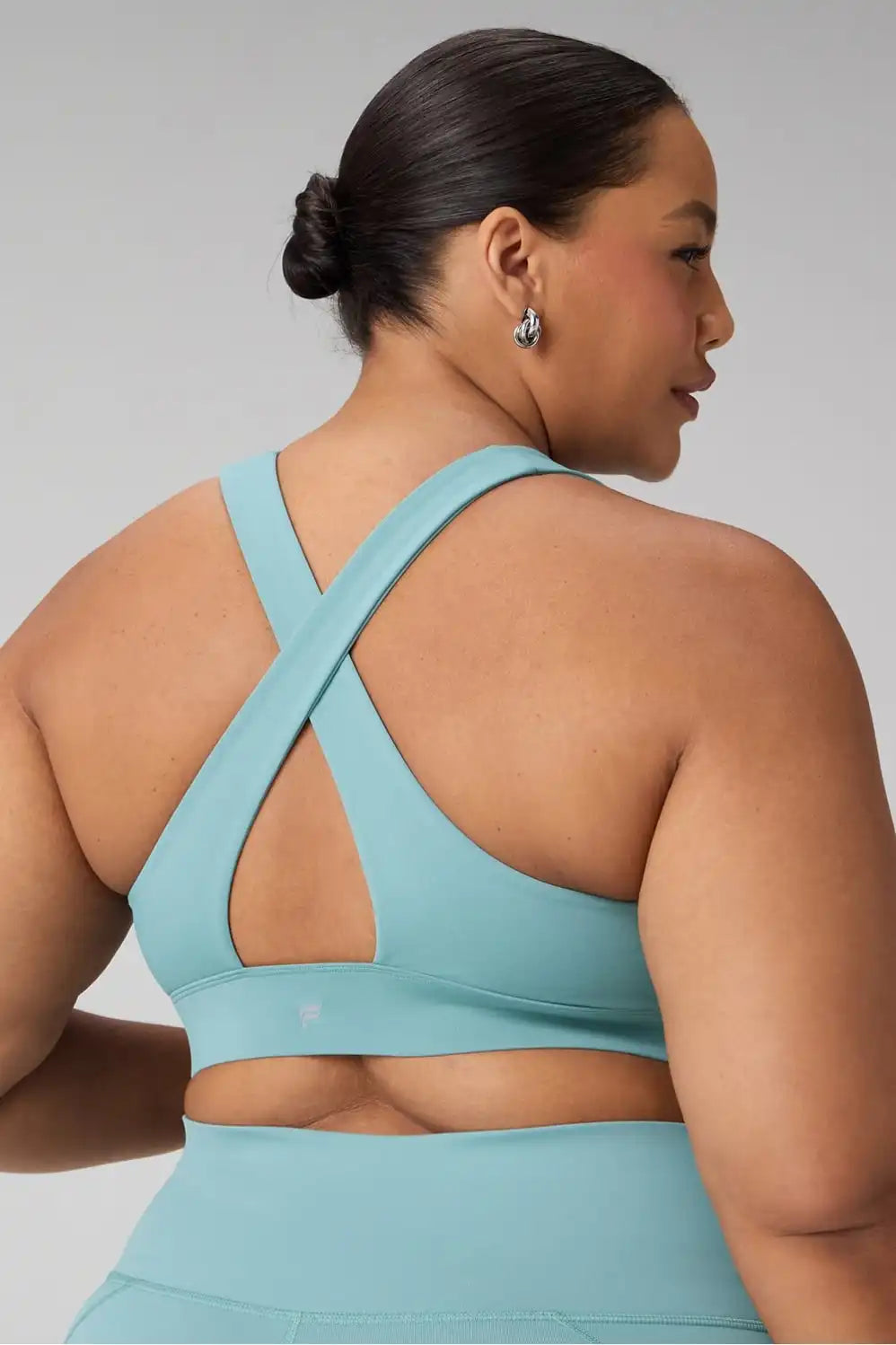 Oasis Twist Medium Impact Sports Bra