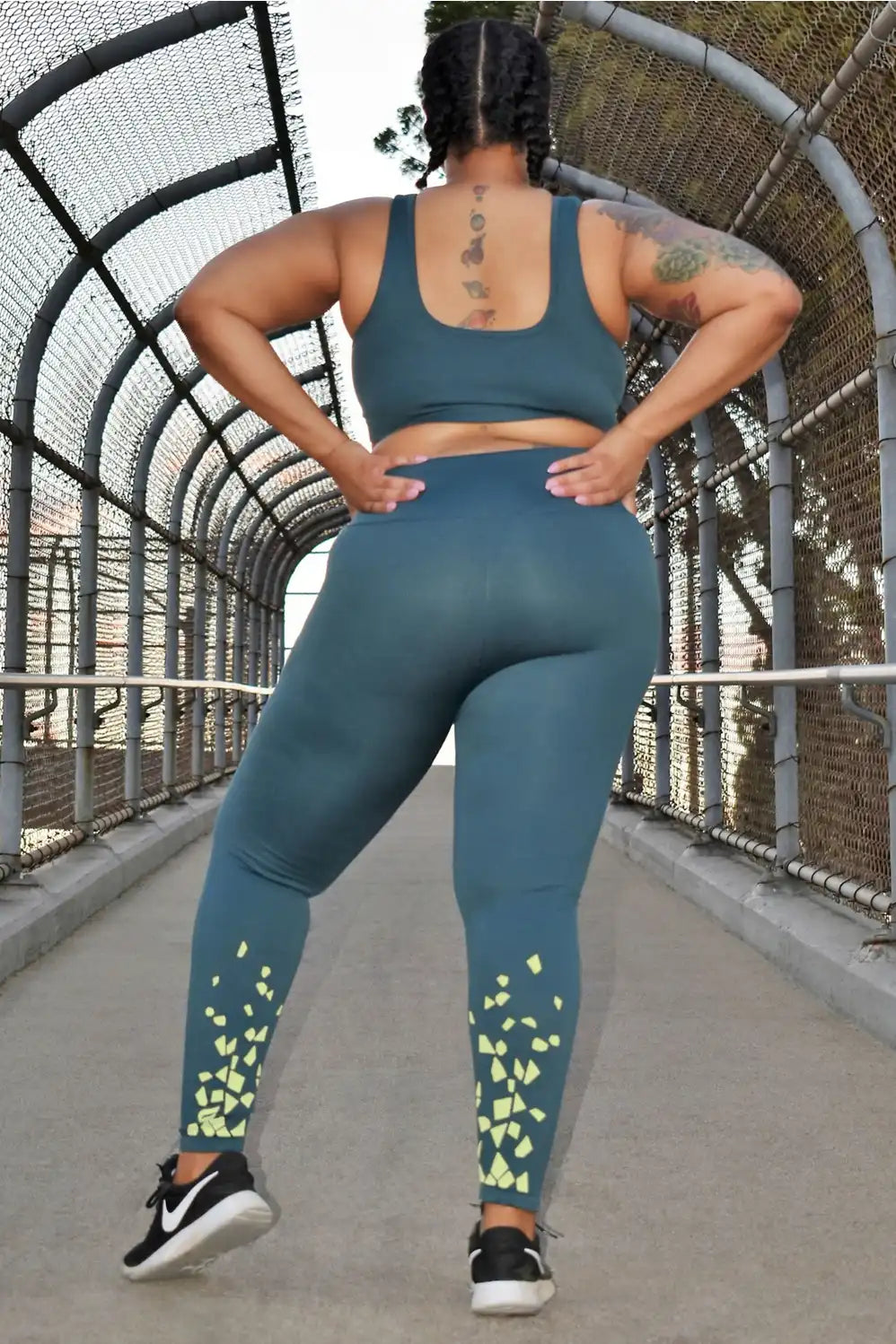 Jas Seamless Sports Bra
