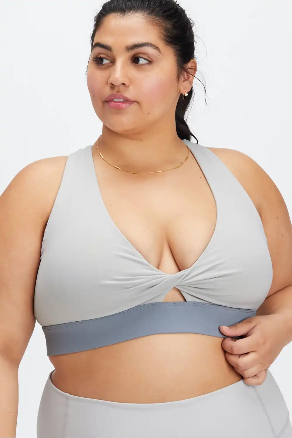 Oasis Twist Sports Bra