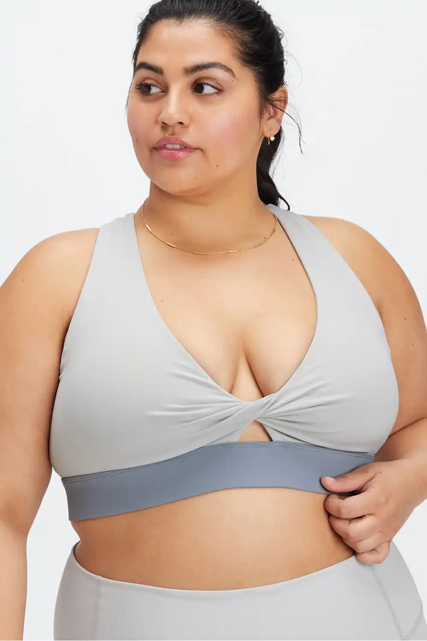 Oasis Twist Sports Bra