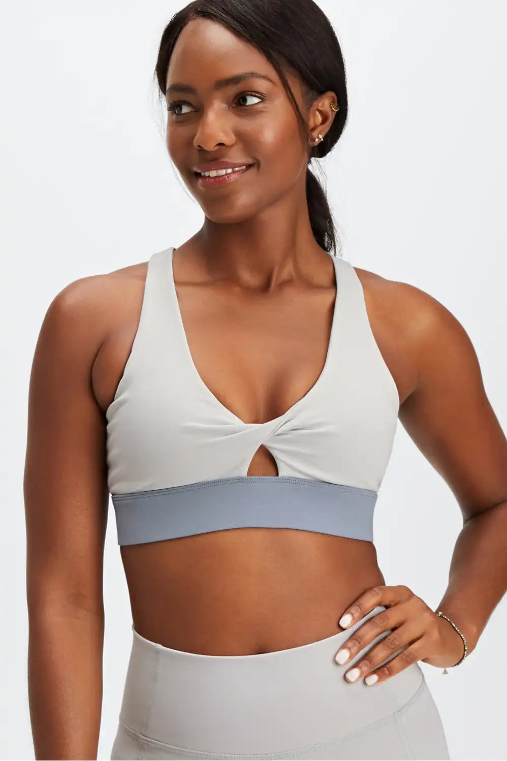 Oasis Twist Sports Bra