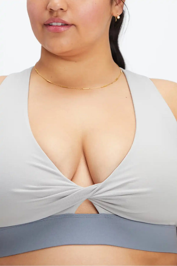 Oasis Twist Sports Bra