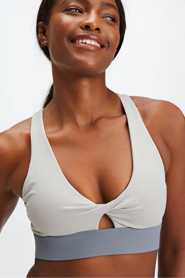 Oasis Twist Sports Bra