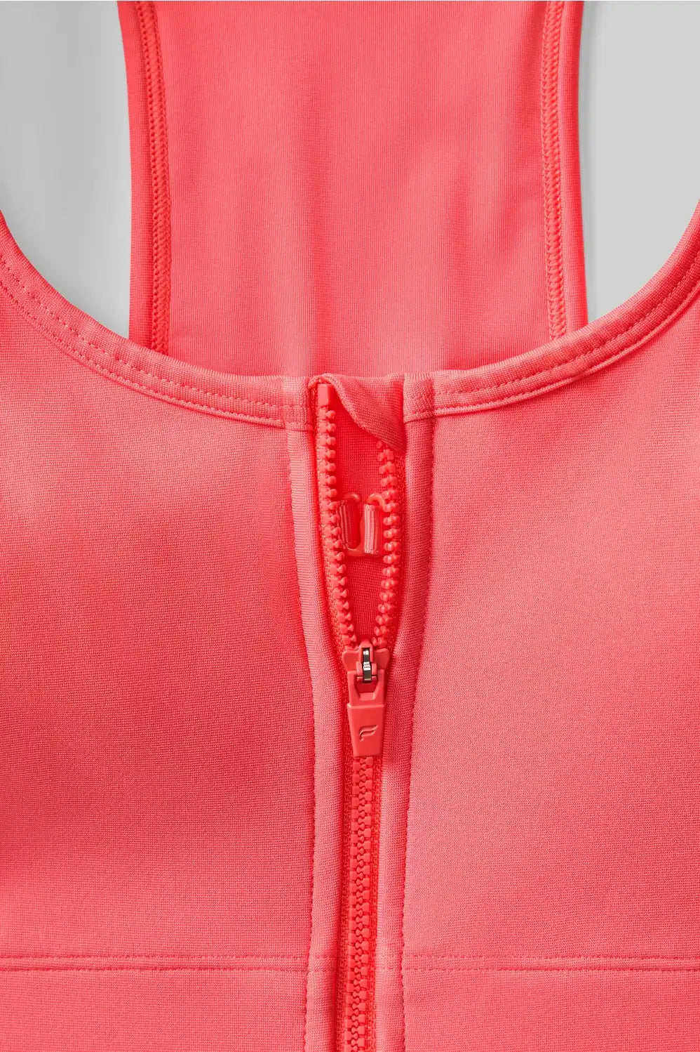 On-The-Go Zip Medium Impact Sports Bra