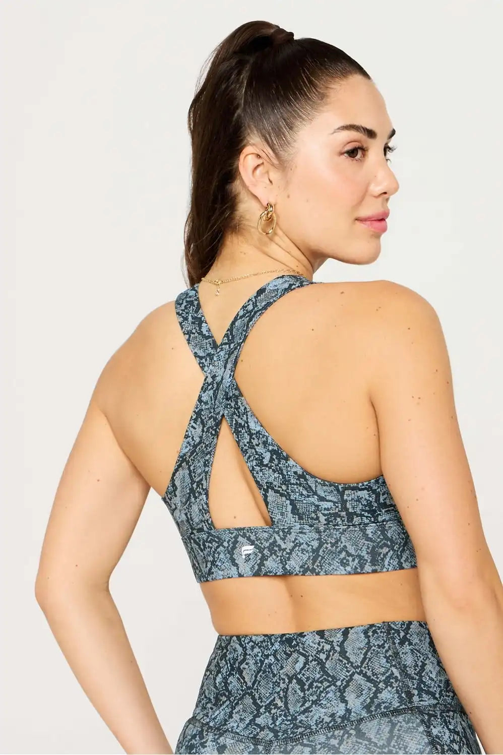 Oasis Twist Medium Impact Sports Bra