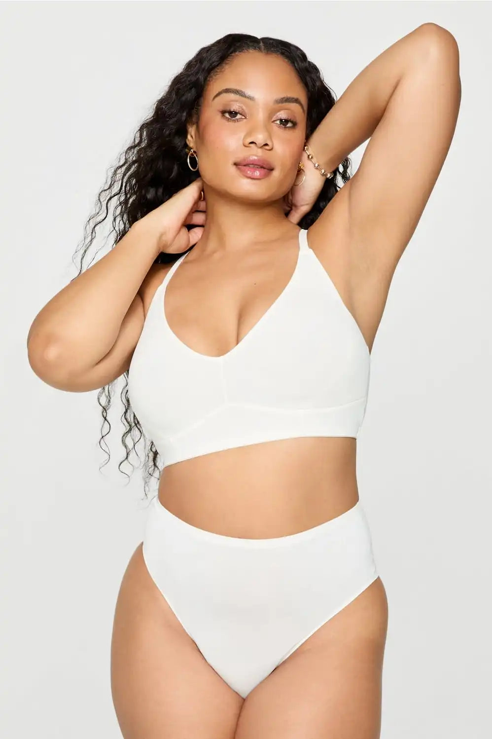 Smoothed Reality Plunge Bra Secondary image