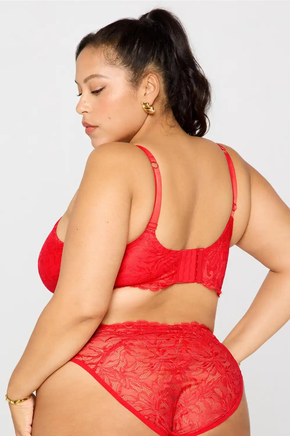 Smoothing Lace Plunge Bralette
