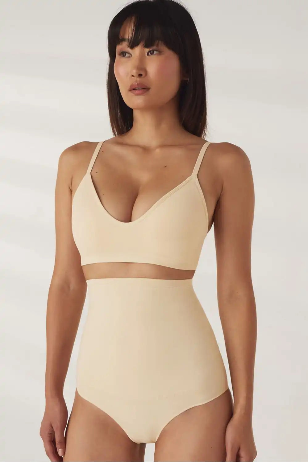Soft Sculpt Shapewear Plunge Bralette Main image