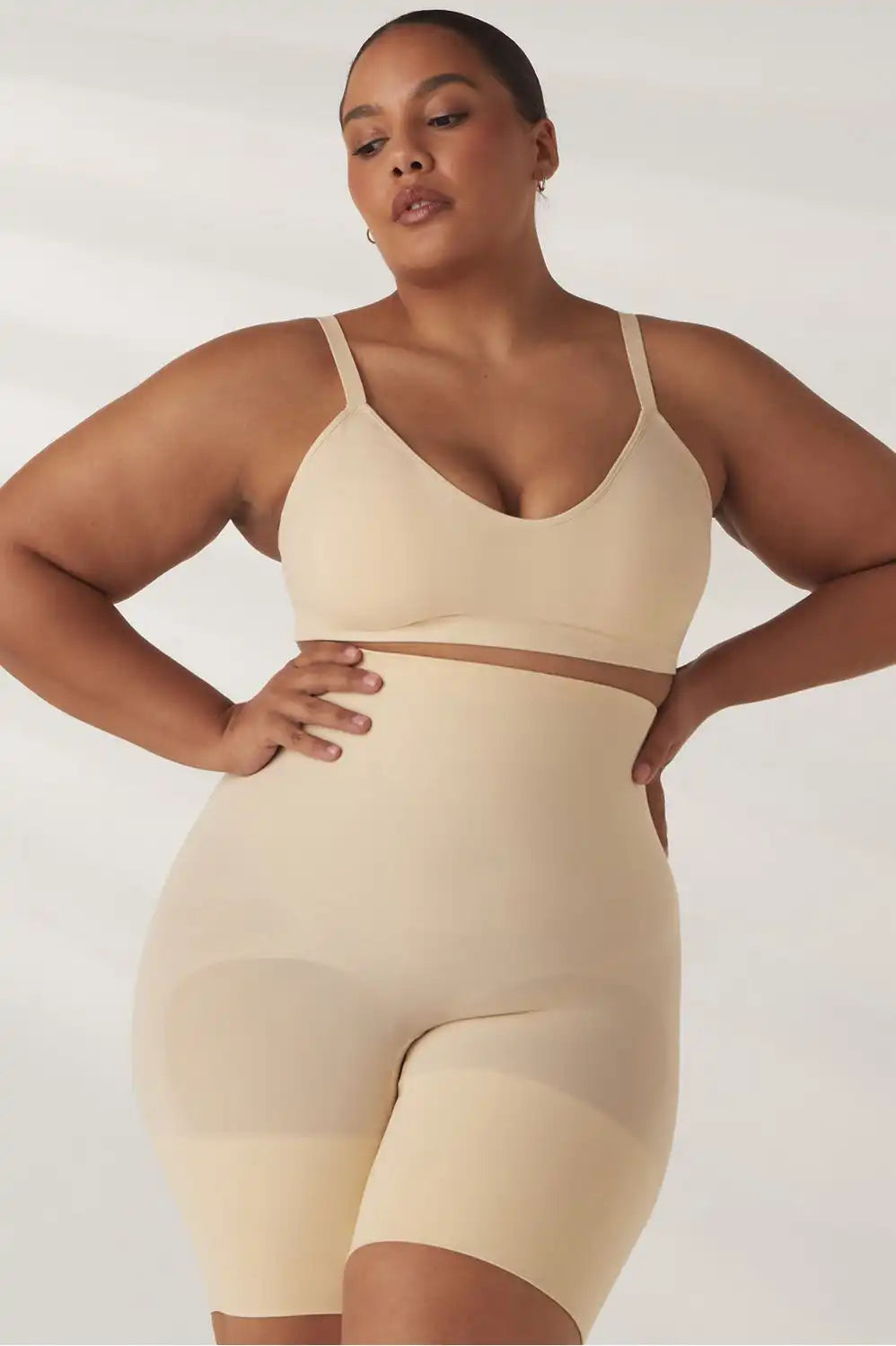 Soft Sculpt Shapewear Plunge Bralette
