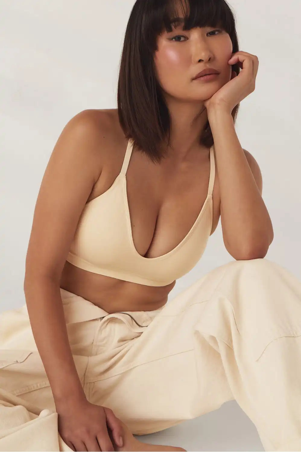 Soft Sculpt Shapewear Plunge Bralette