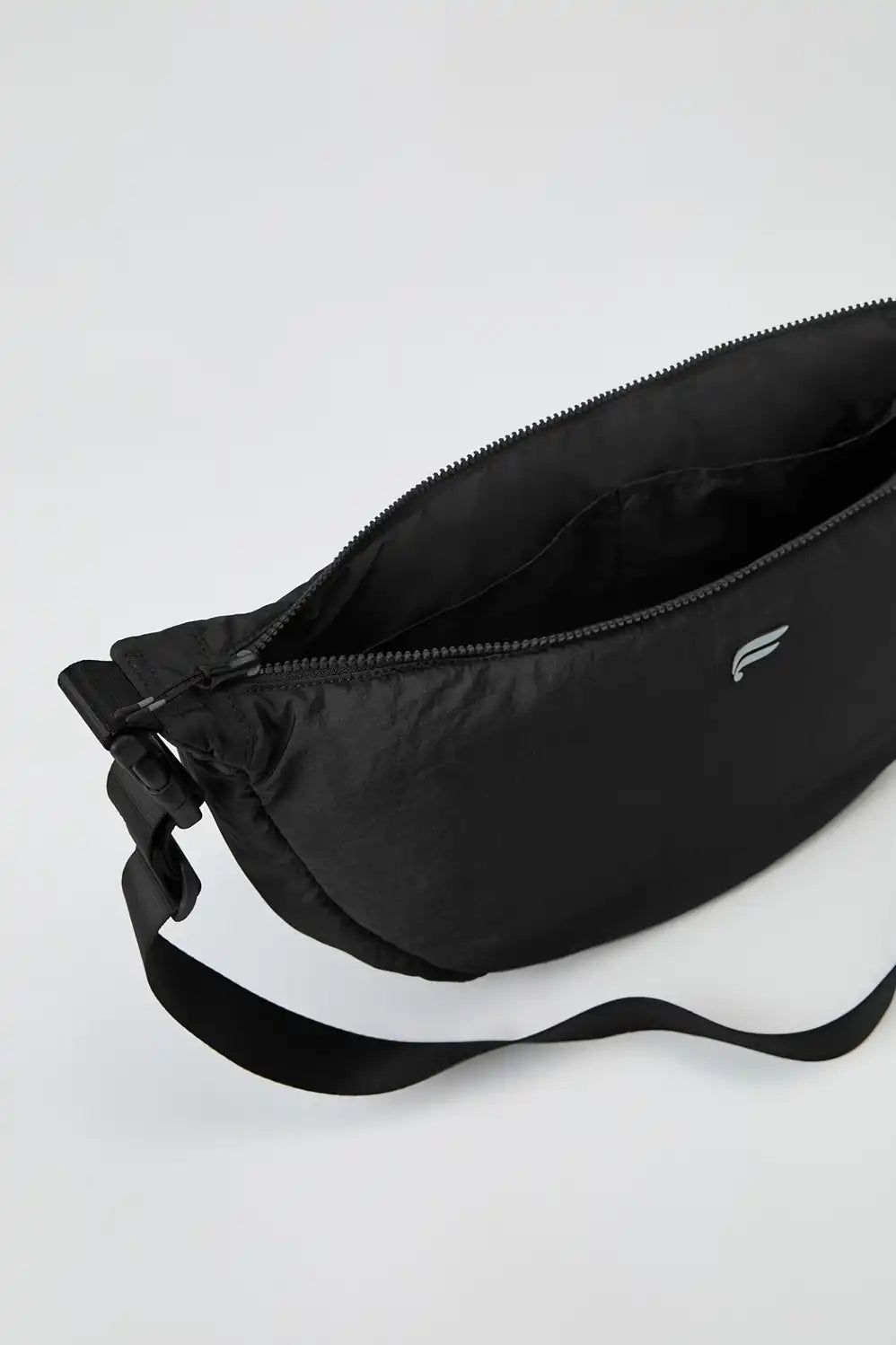 The Large Sling Bag Crinkle