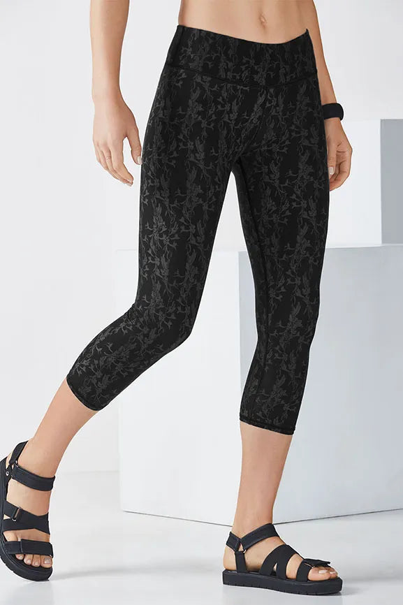 Define PowerHold® Mid-Rise Capri