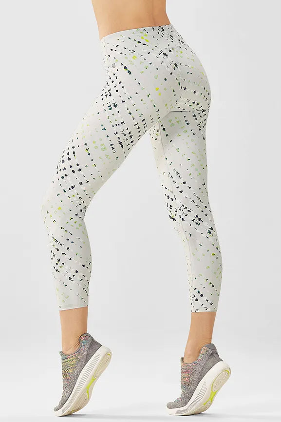 Define PowerHold® Mid-Rise Capri