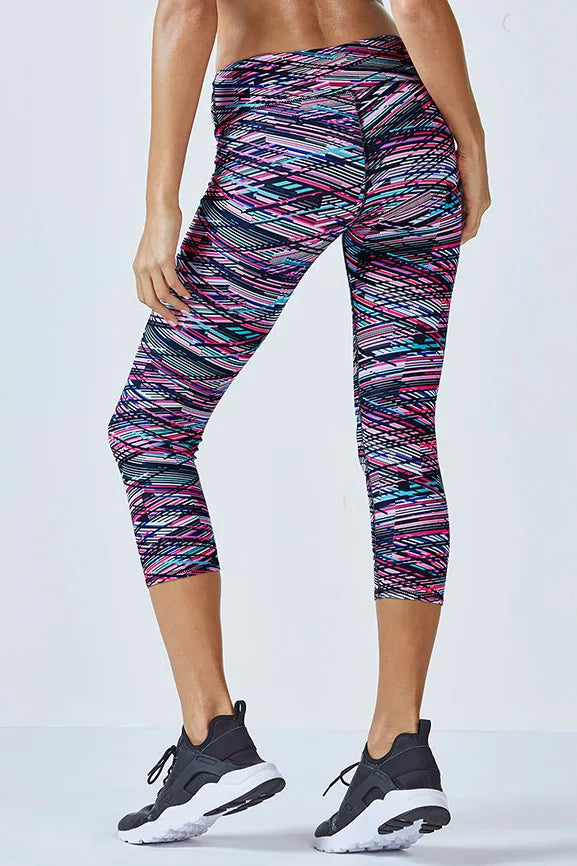 Define PowerHold® Mid-Rise Capri