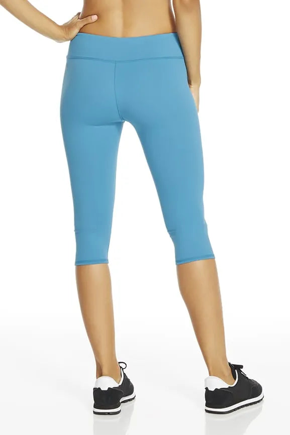 Define Mid-Rise Crop Legging