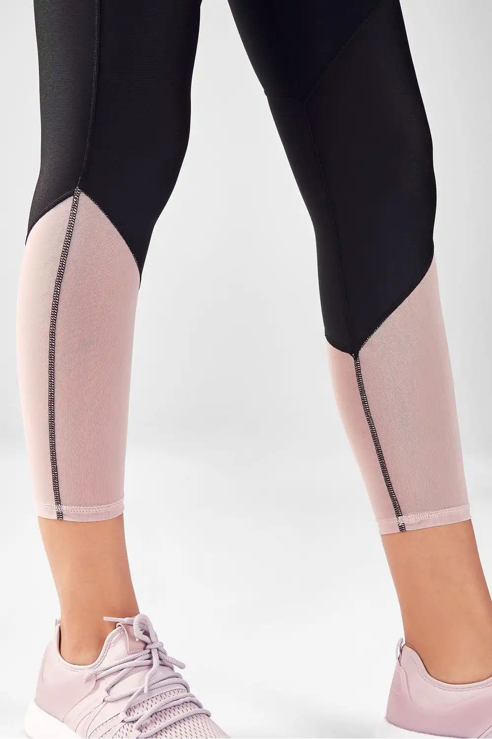 Zone High-Waisted Capri Secondary image