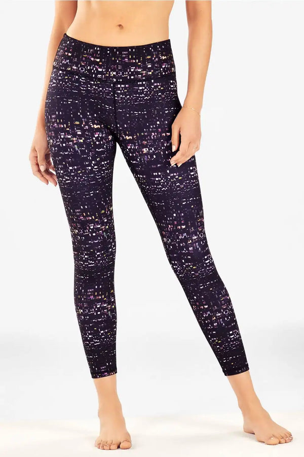 Define Mid-Rise 7/8 Legging