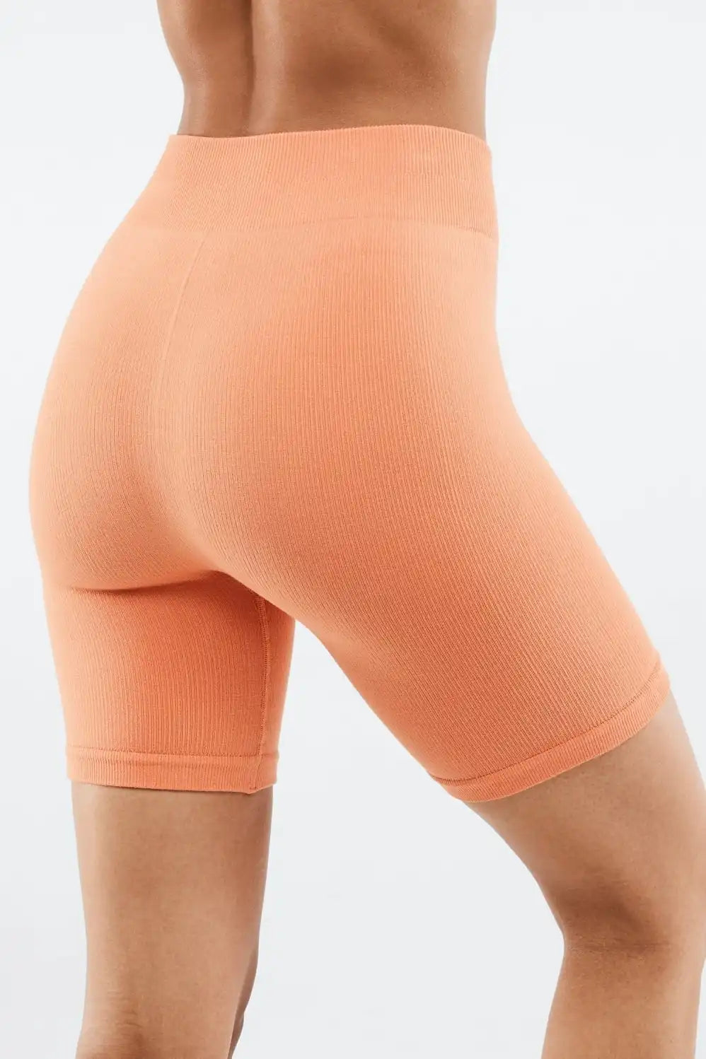 Cloud Seamless High-Waisted 7" Short