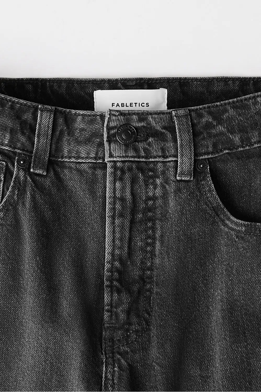 Mid Rise Baggy Jean