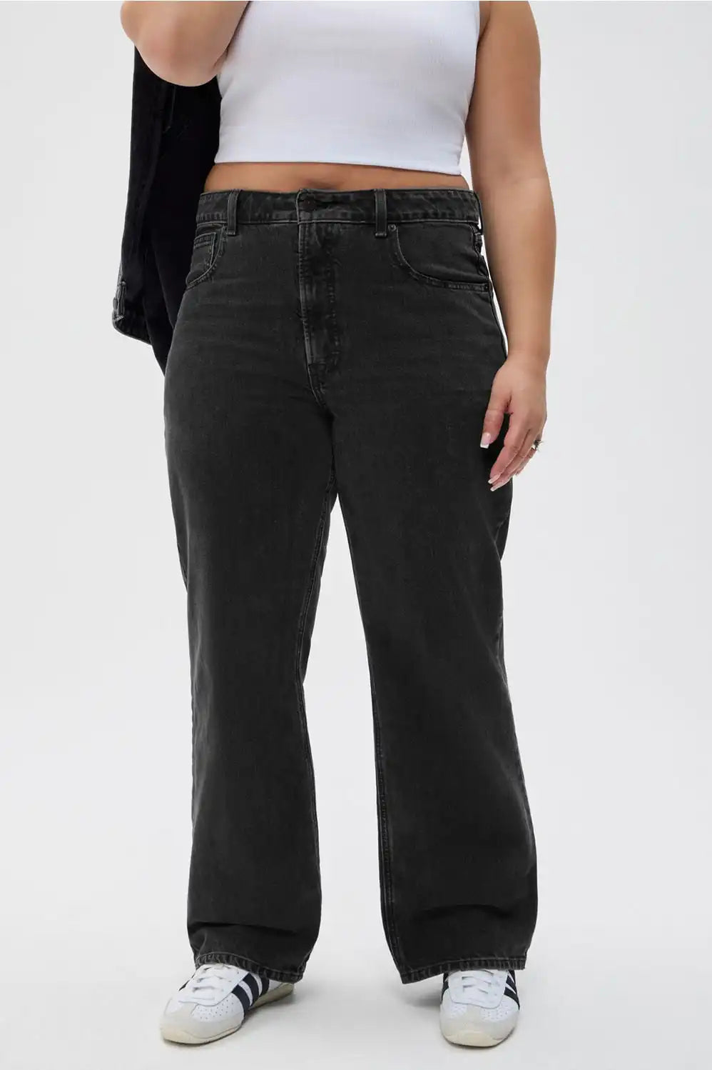 Mid Rise Baggy Jean