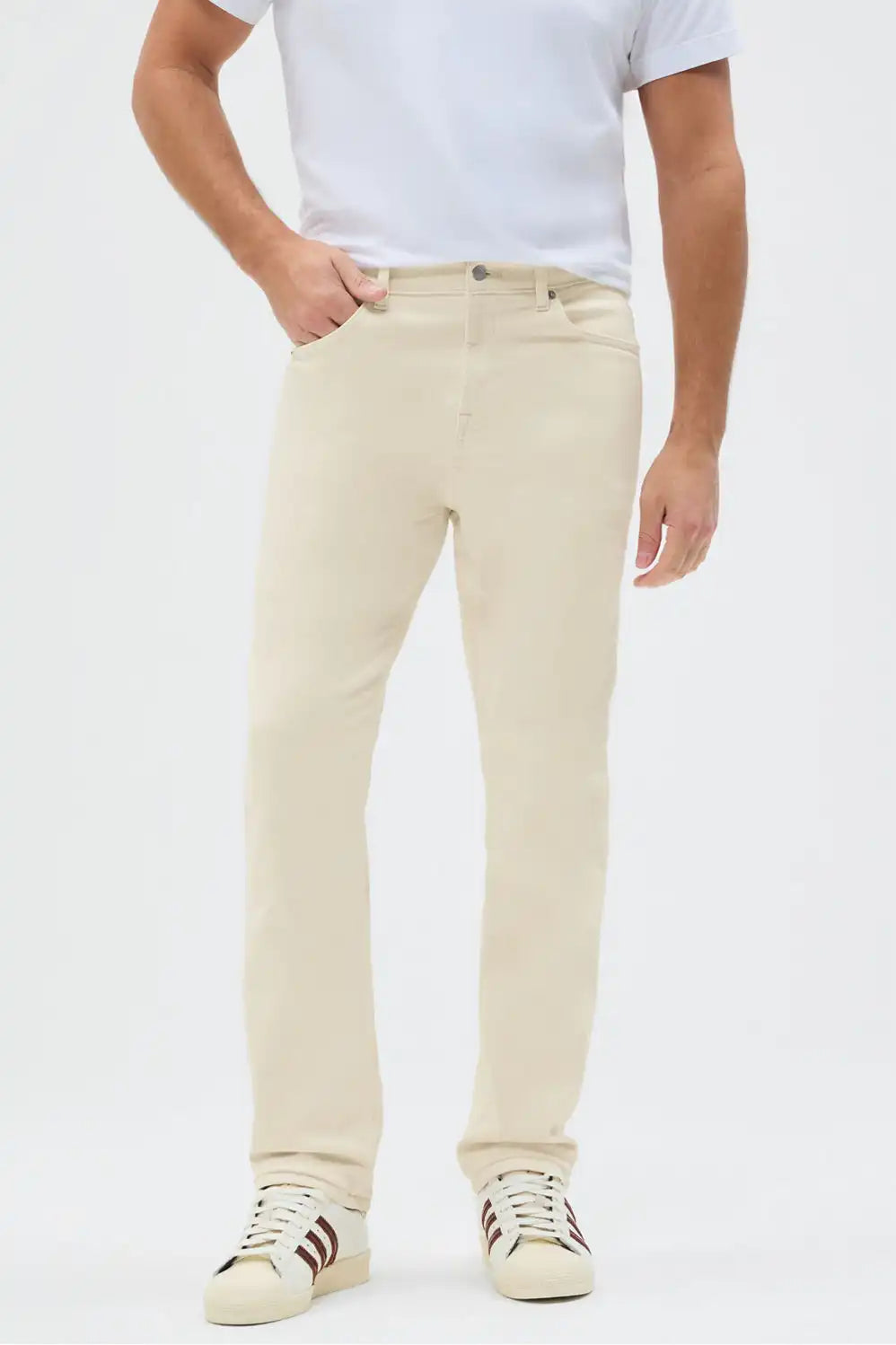 The Modern Stretch Jean (Straight Fit)