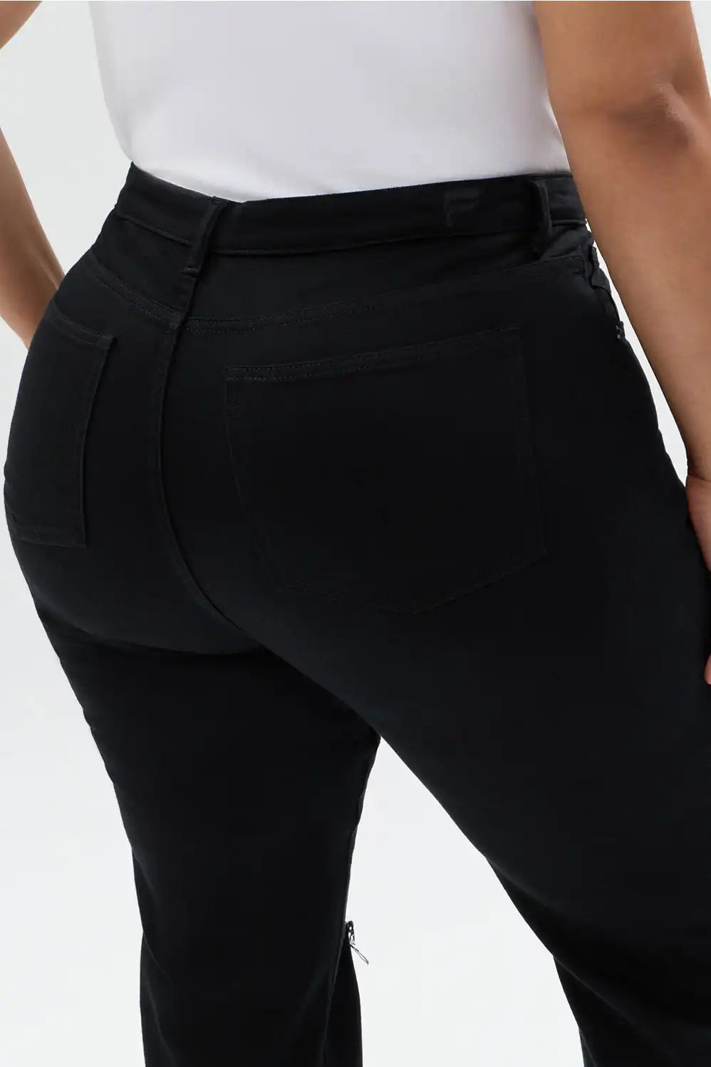 High Rise Straight Jean