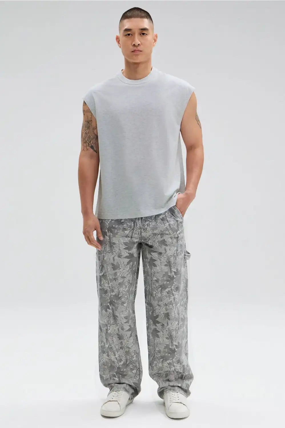 The Baggy Carpenter Jean Secondary image