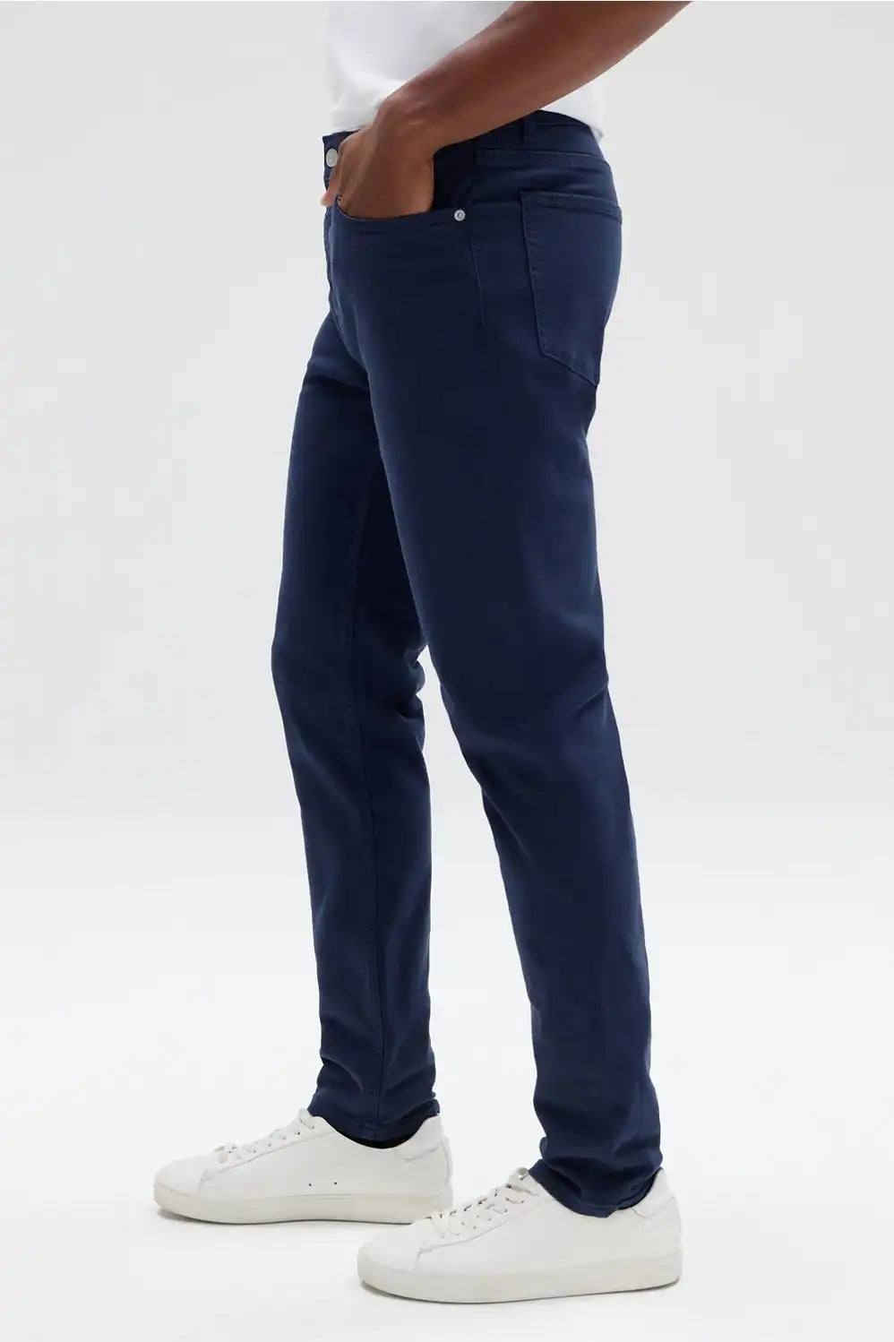 The Modern Stretch Jean (Slim Fit)