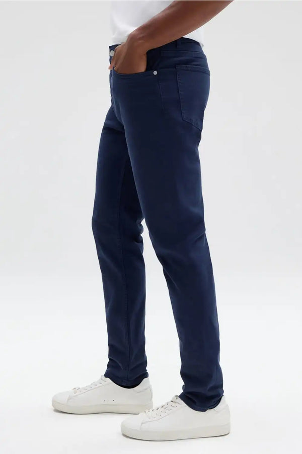 The Modern Stretch Jean (Slim Fit)