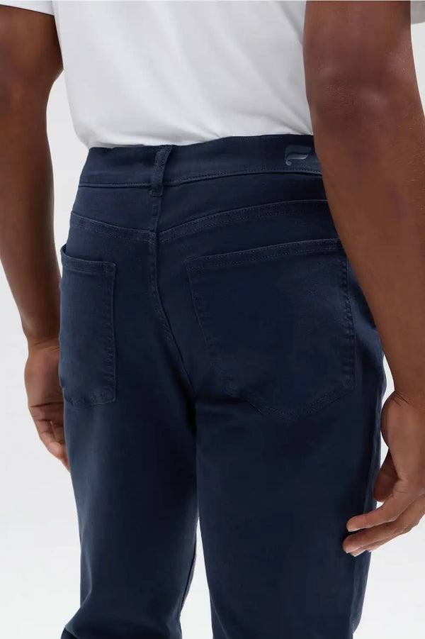 The Modern Stretch Jean (Slim Fit)