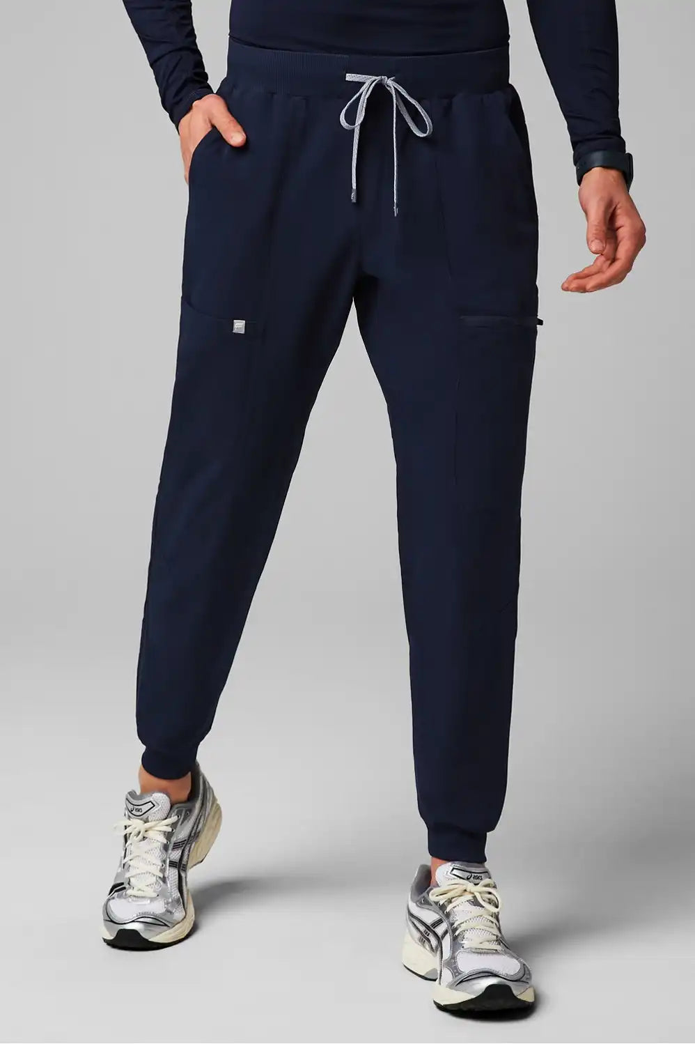 Max 4-Pocket Top + All-Shift Jogger Set