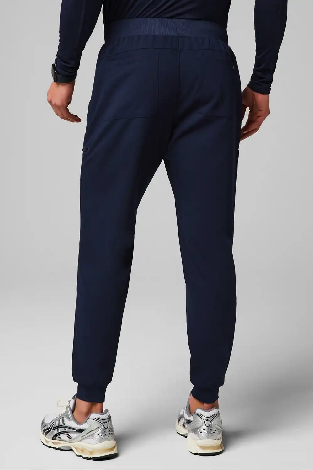 Max 4-Pocket Top + All-Shift Jogger Set