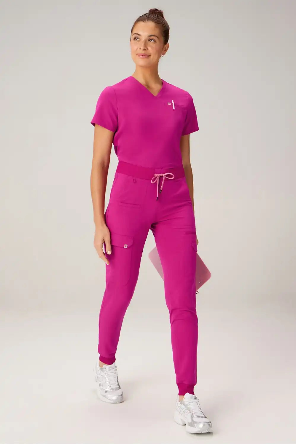 Vital 1-Pocket Top + Evoke Cargo Jogger Set
