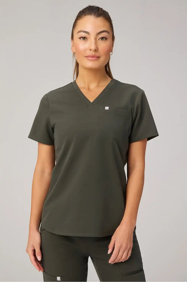 Vital 1-Pocket Top + Mid-Rise On-Call Scrub Jogger