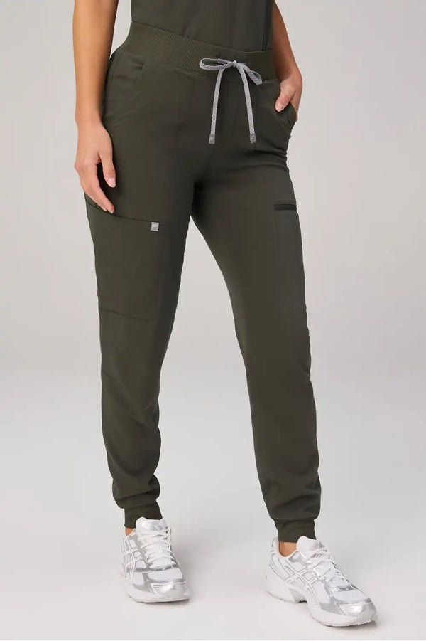 Vital 1-Pocket Top + Mid-Rise On-Call Scrub Jogger