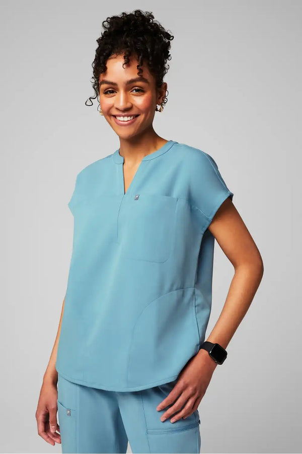 Evolve 3-Pocket Top + Ion Pant Set