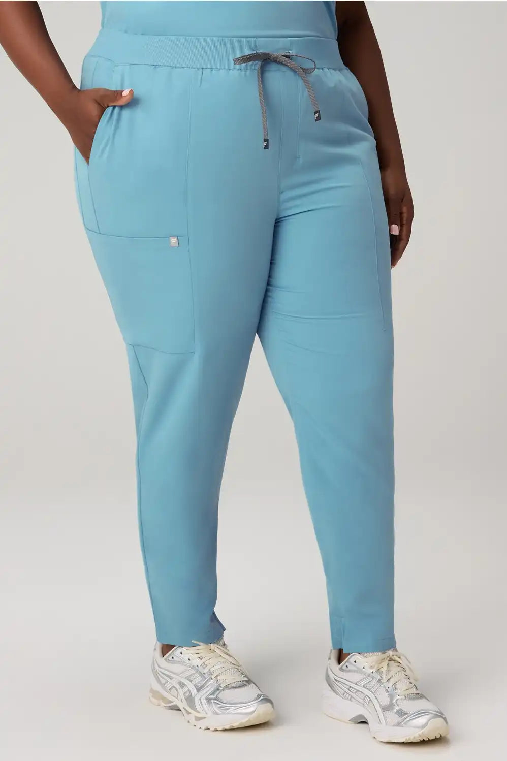 Evolve 3-Pocket Top + Ion Pant Set