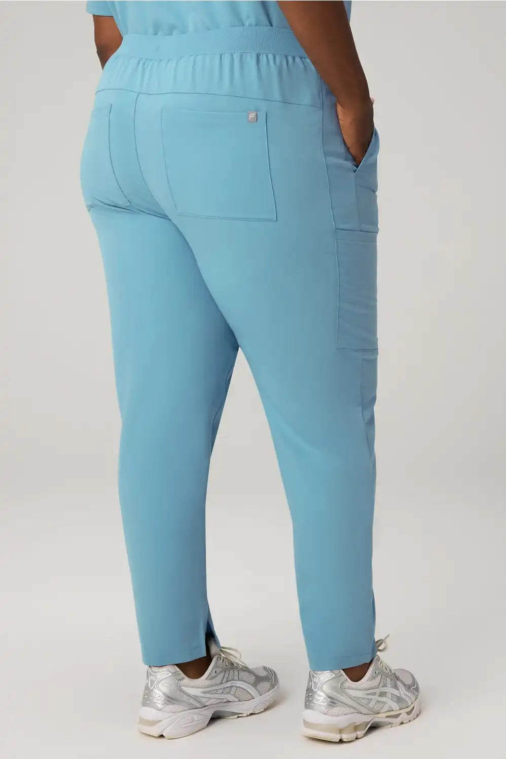 Evolve 3-Pocket Top + Ion Pant Set