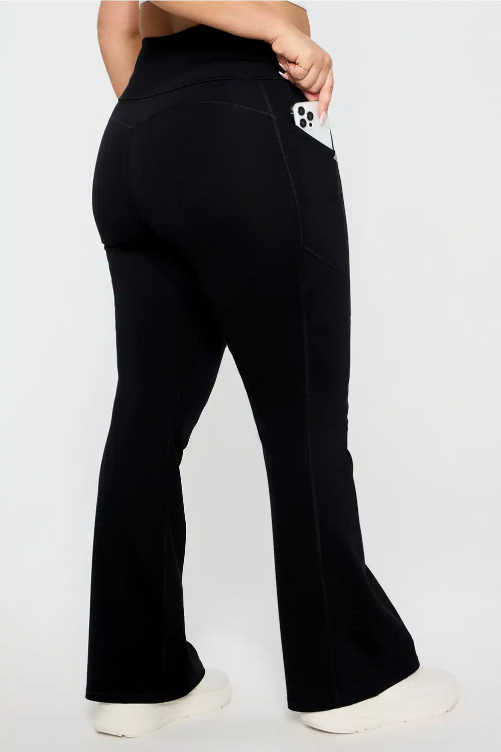 Oasis High-Waisted Crossover Flare + PonteFlex Kick Flare Legging Set