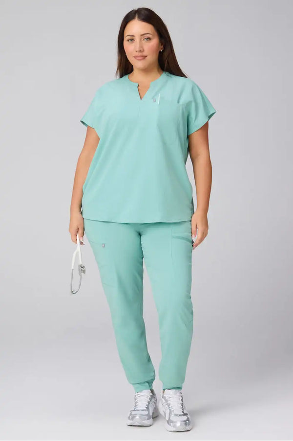 Evolve 3-Pocket Top + Mid-Rise On-Call Scrub Jogger