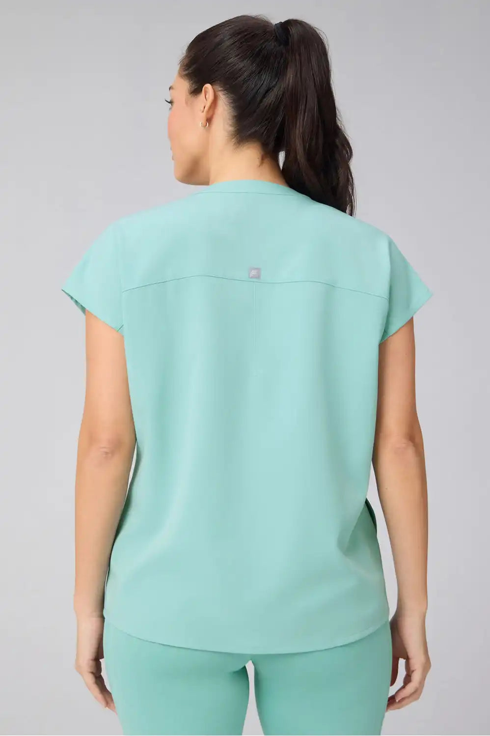 Evolve 3-Pocket Top + Mid-Rise On-Call Scrub Jogger